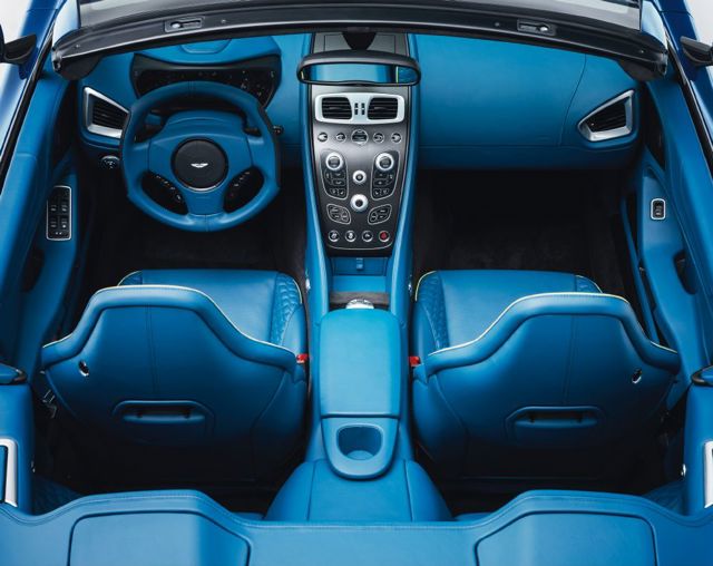 Aston Martin Vanquish Volante photo 42