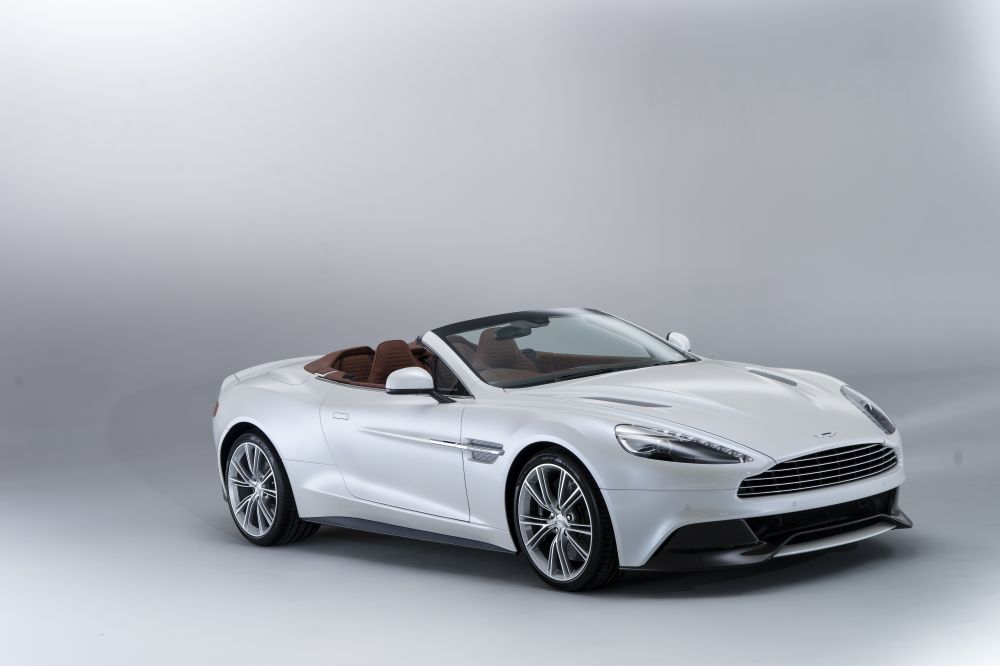 Aston Martin Vanquish Volante photo 19