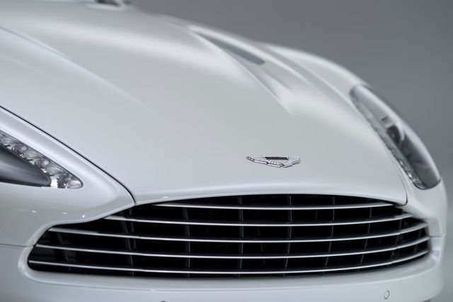 Aston Martin Vanquish Volante photo 22