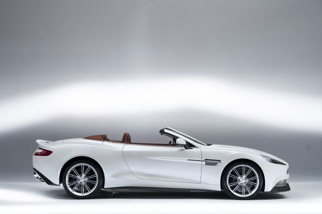 Aston Martin Vanquish Volante photo 25