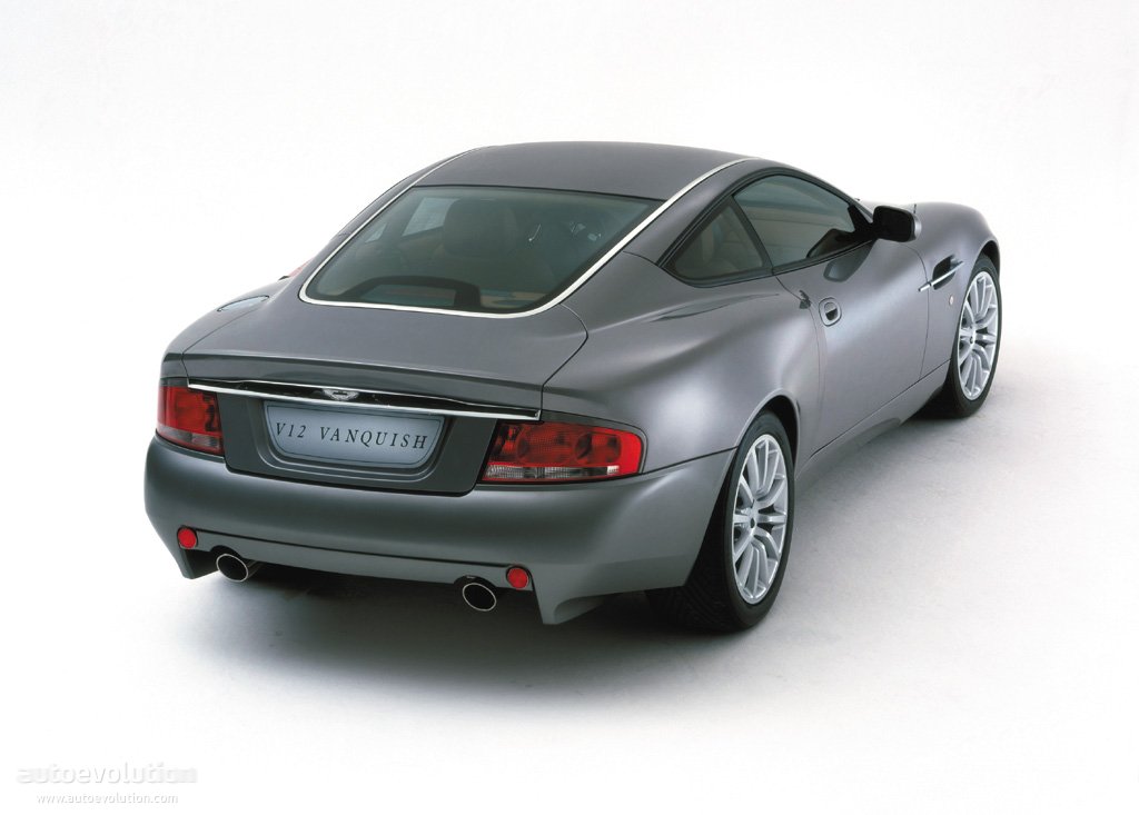 Aston Martin Vanquish photo 2