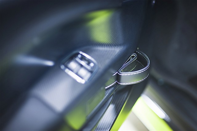 Aston Martin Vantage Gt8 photo 13