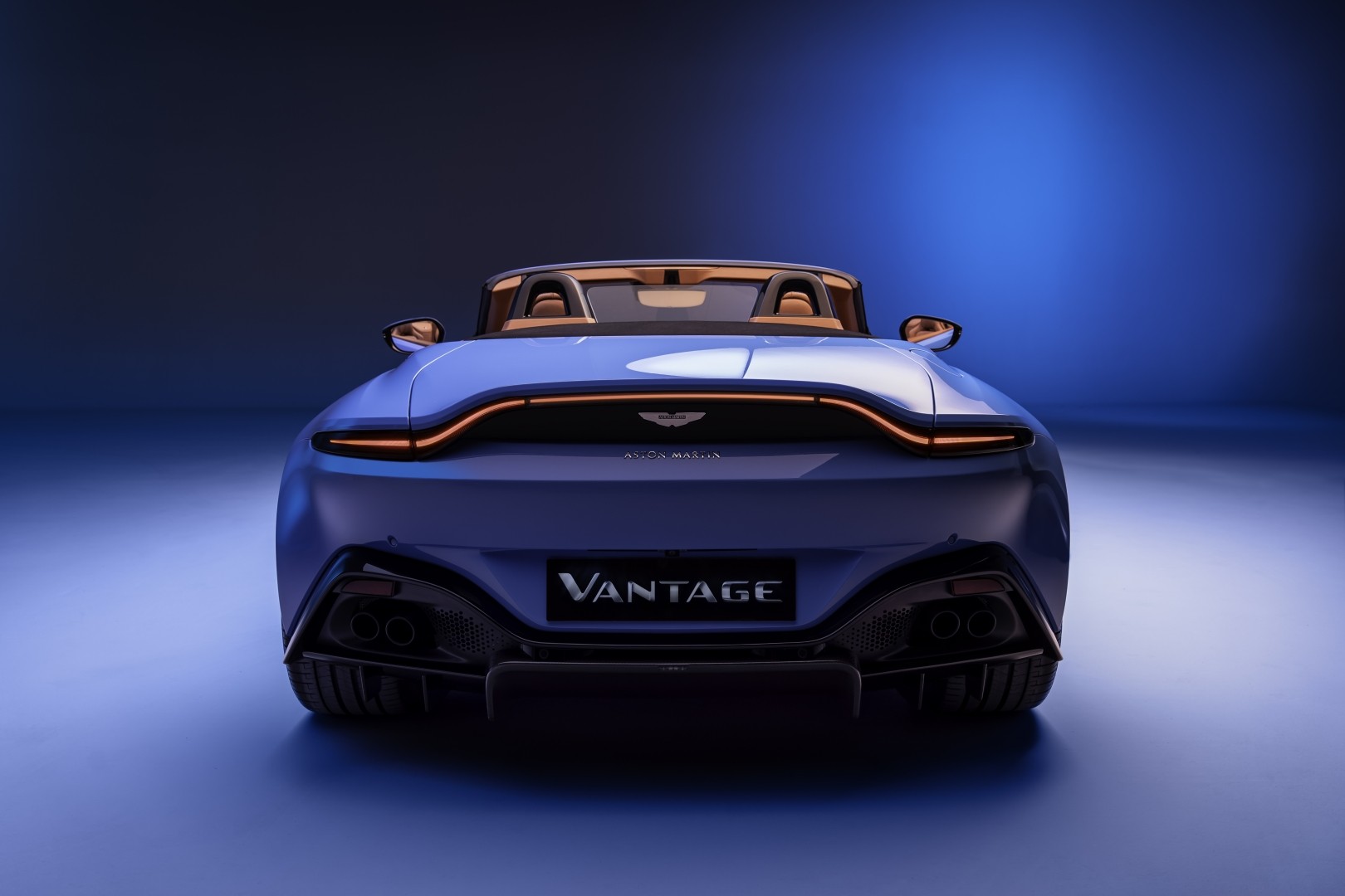 Aston Martin Vantage Roadster photo 10