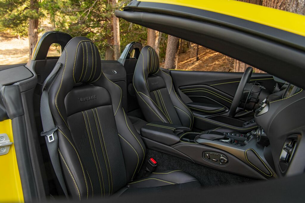 Aston Martin Vantage Roadster photo 51