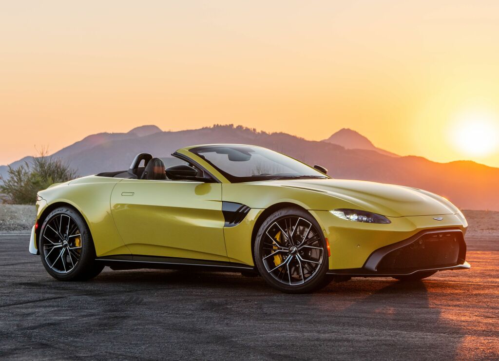Aston Martin Vantage Roadster photo 26