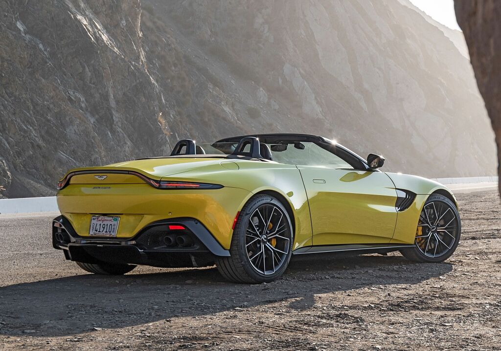 Aston Martin Vantage Roadster photo 33