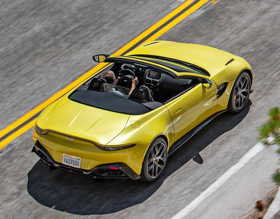 Aston Martin Vantage Roadster photo 38