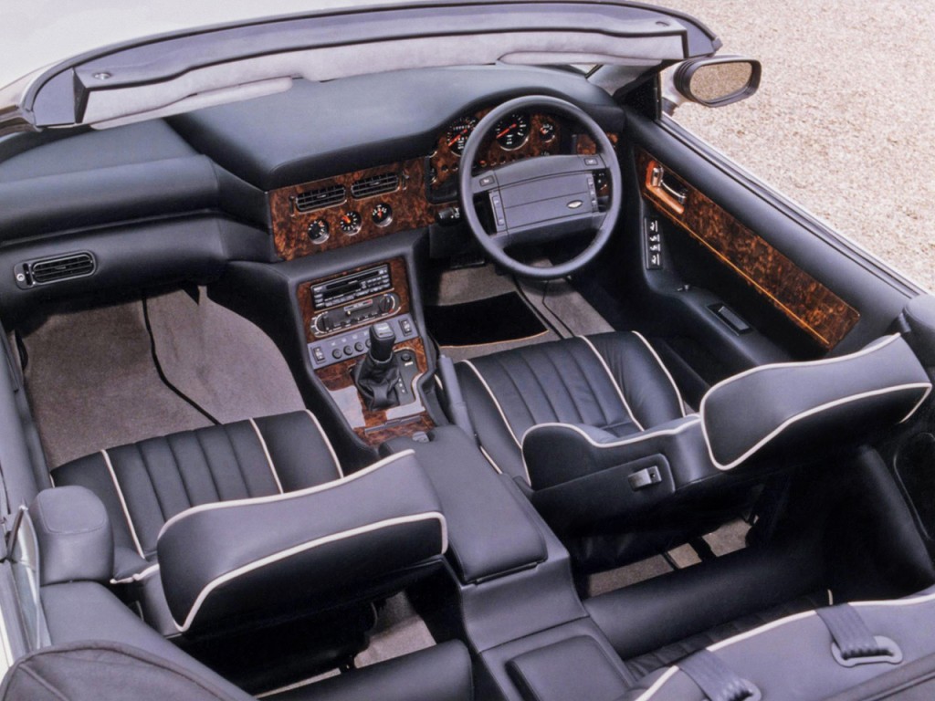 Aston Martin Virage Volante photo 30