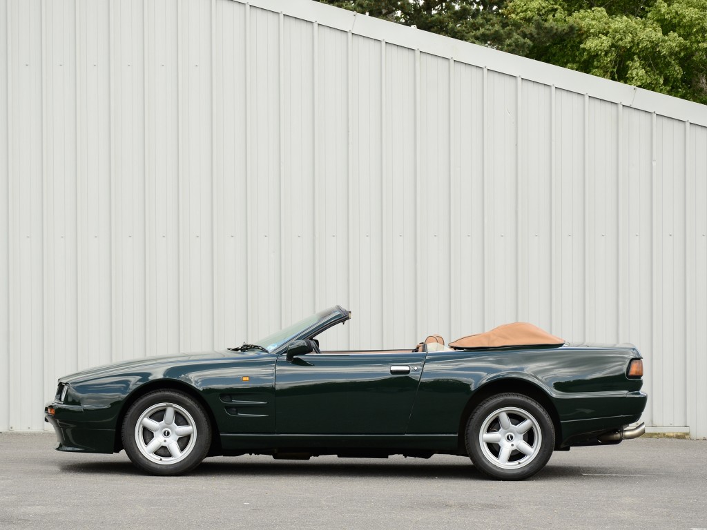 Aston Martin Virage Volante photo 26