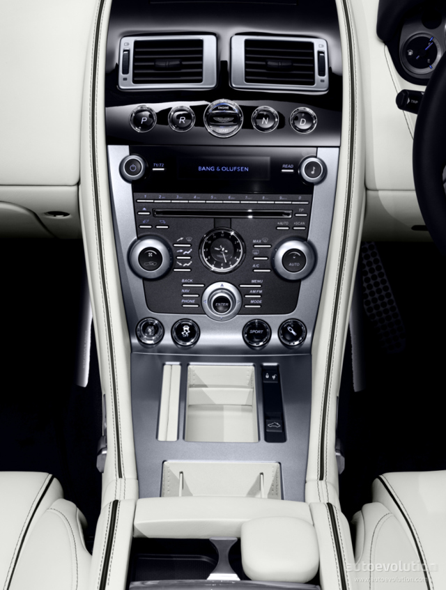 Aston Martin Virage Volante foto 15
