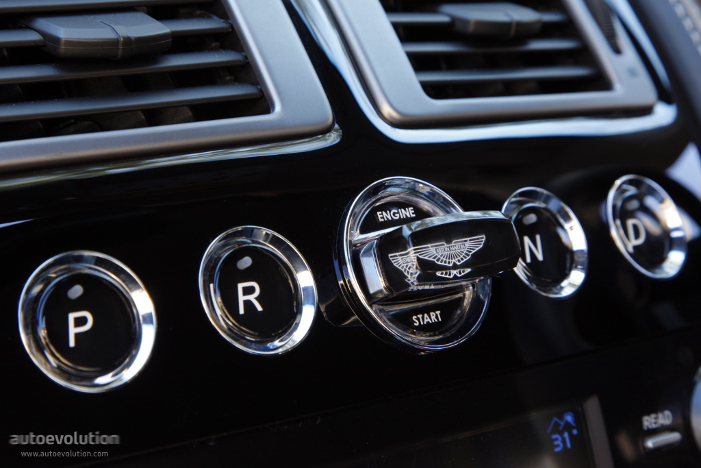 Aston Martin Virage Volante photo 20