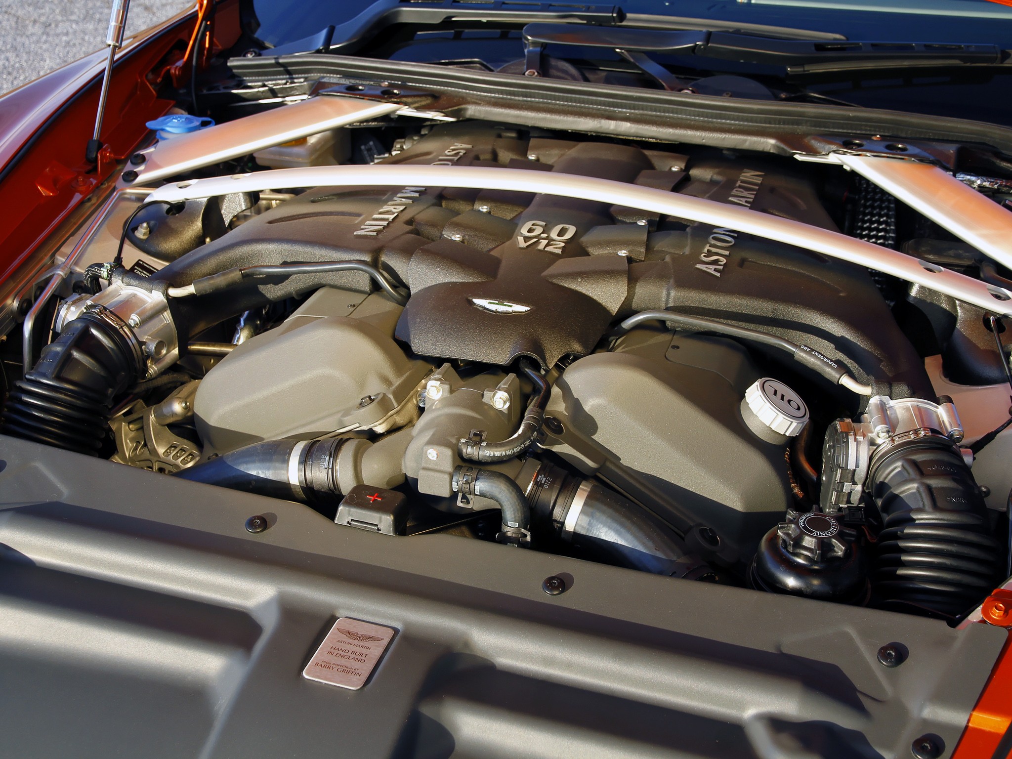 Aston Martin Virage photo 54