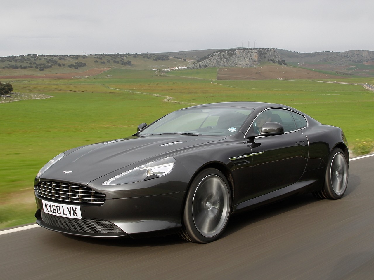 Aston Martin Virage photo 43