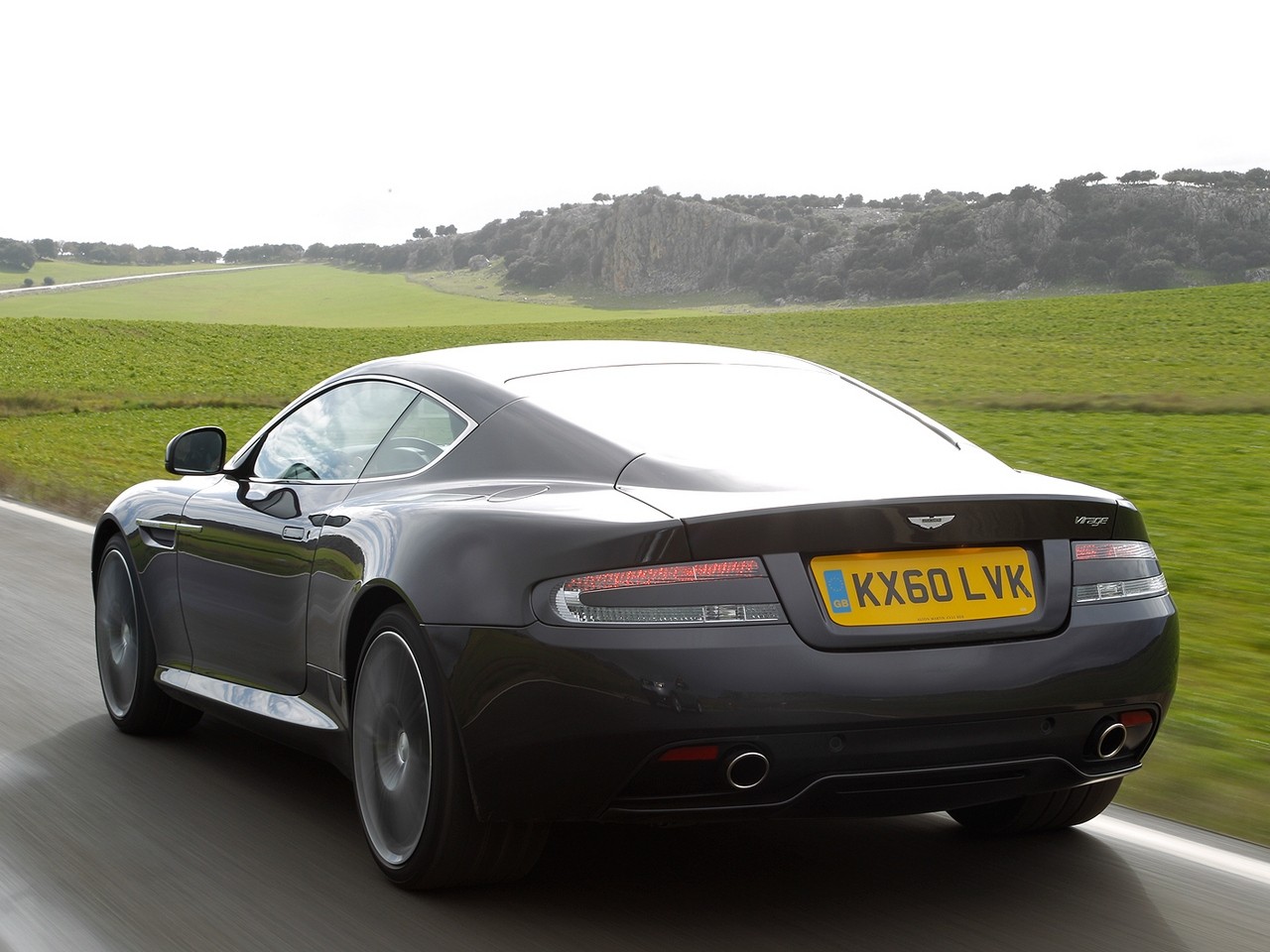 Aston Martin Virage photo 44