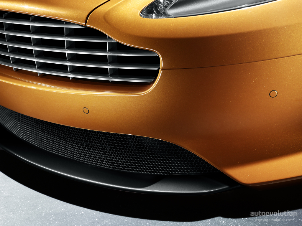 Aston Martin Virage photo 12
