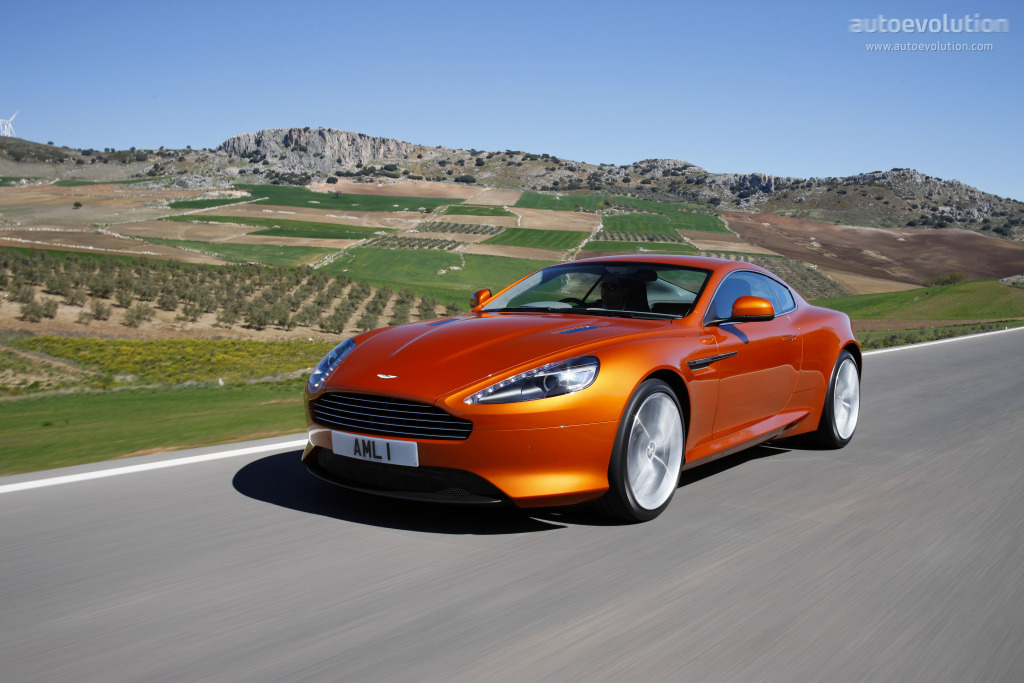 Aston Martin Virage photo 14