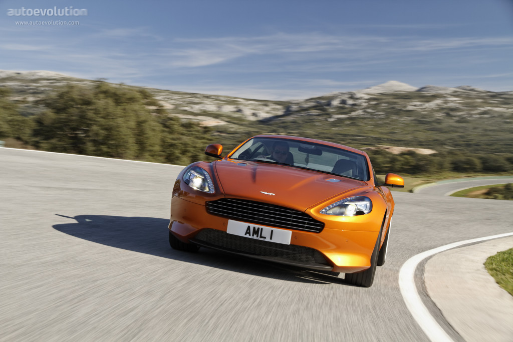Aston Martin Virage photo 16