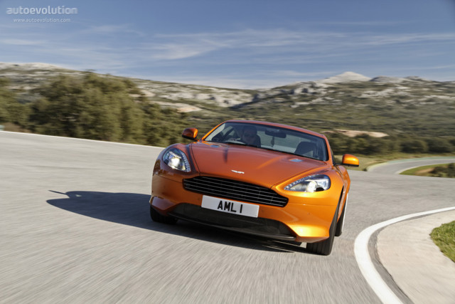 Aston Martin Virage photo 16