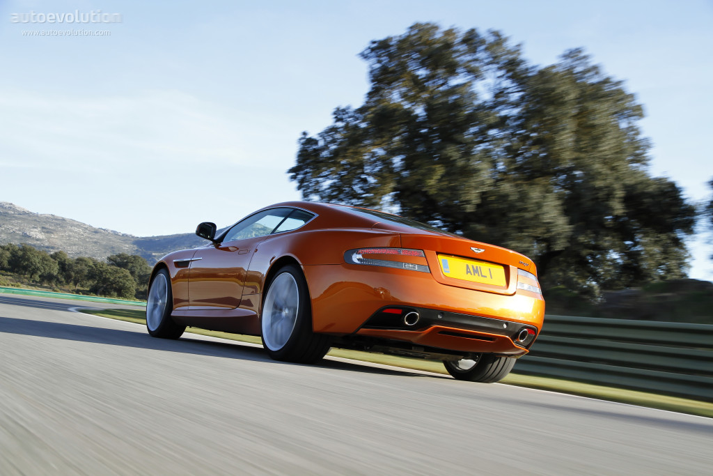 Aston Martin Virage photo 18