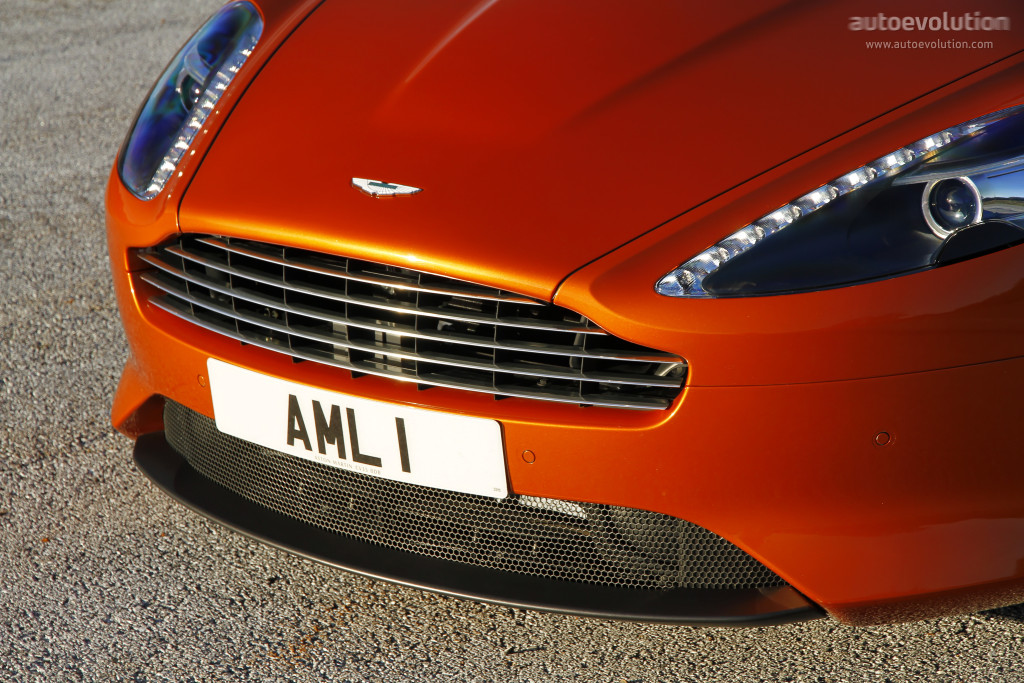 Aston Martin Virage photo 23