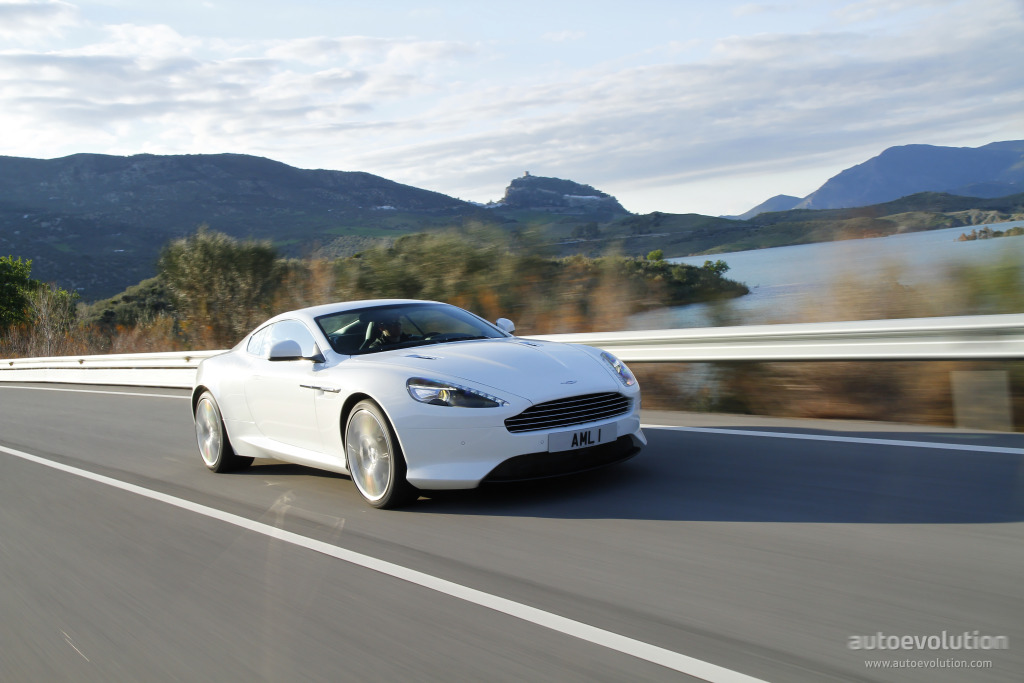 Aston Martin Virage photo 29