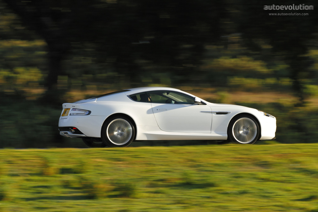 Aston Martin Virage photo 30