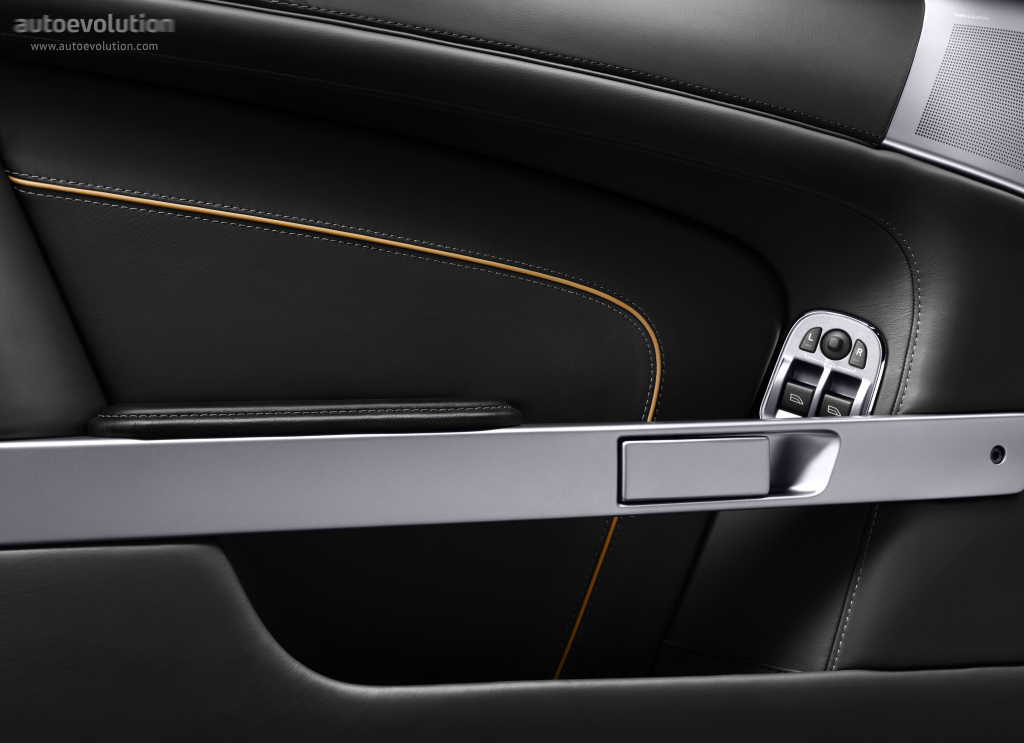 Aston Martin Virage photo 48