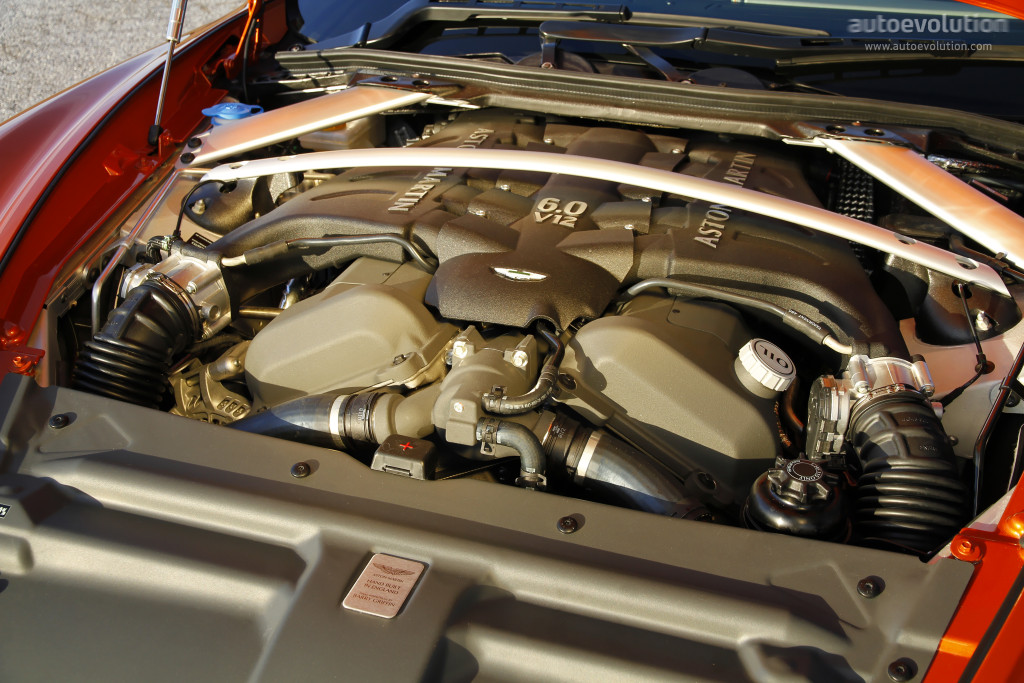 Aston Martin Virage photo 50