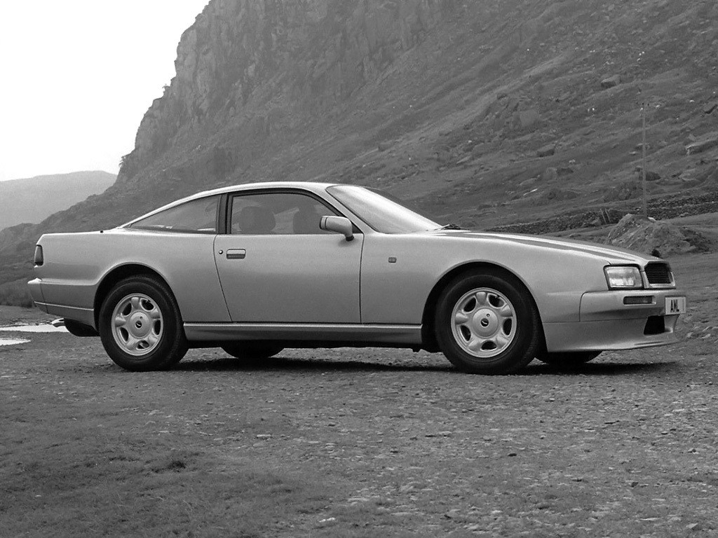 Aston Martin Virage photo 6