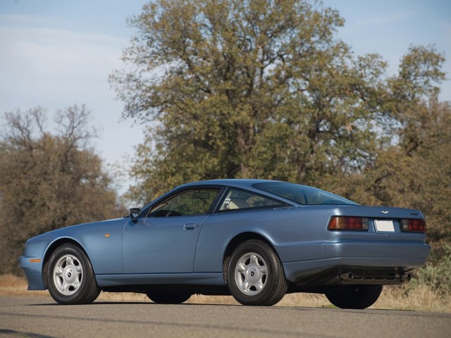 Aston Martin Virage photo 17