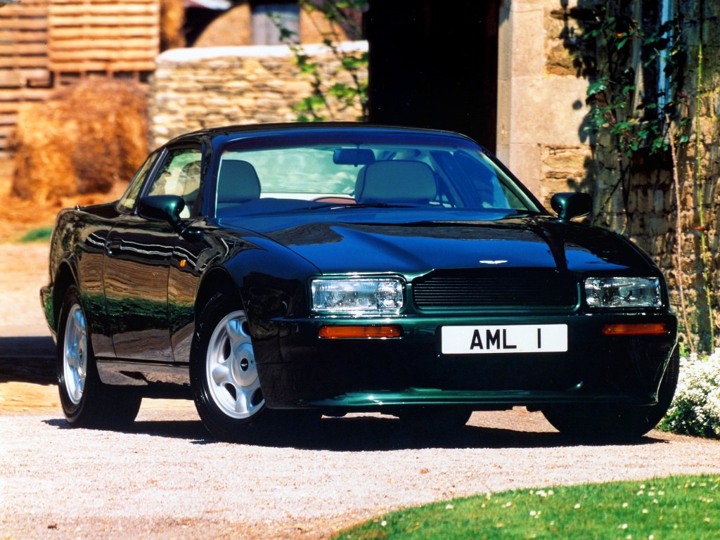 Aston Martin Virage photo 19