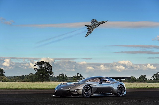 Aston Martin Vulcan foto 19