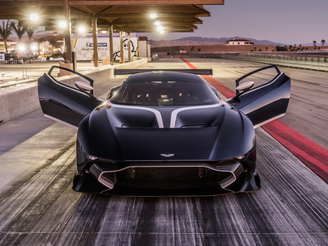 Aston Martin Vulcan foto 27