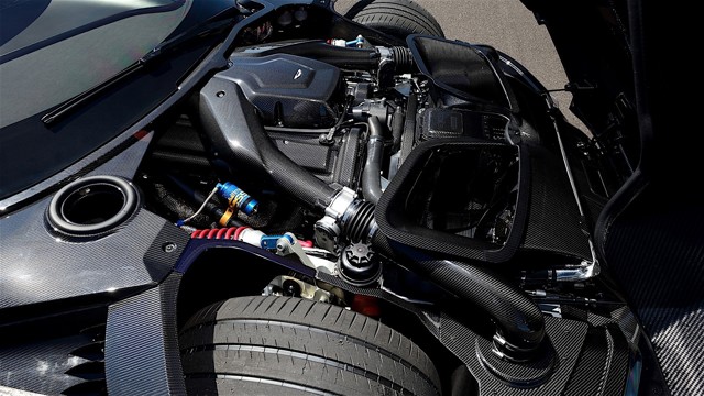 Aston Martin Vulcan foto 35