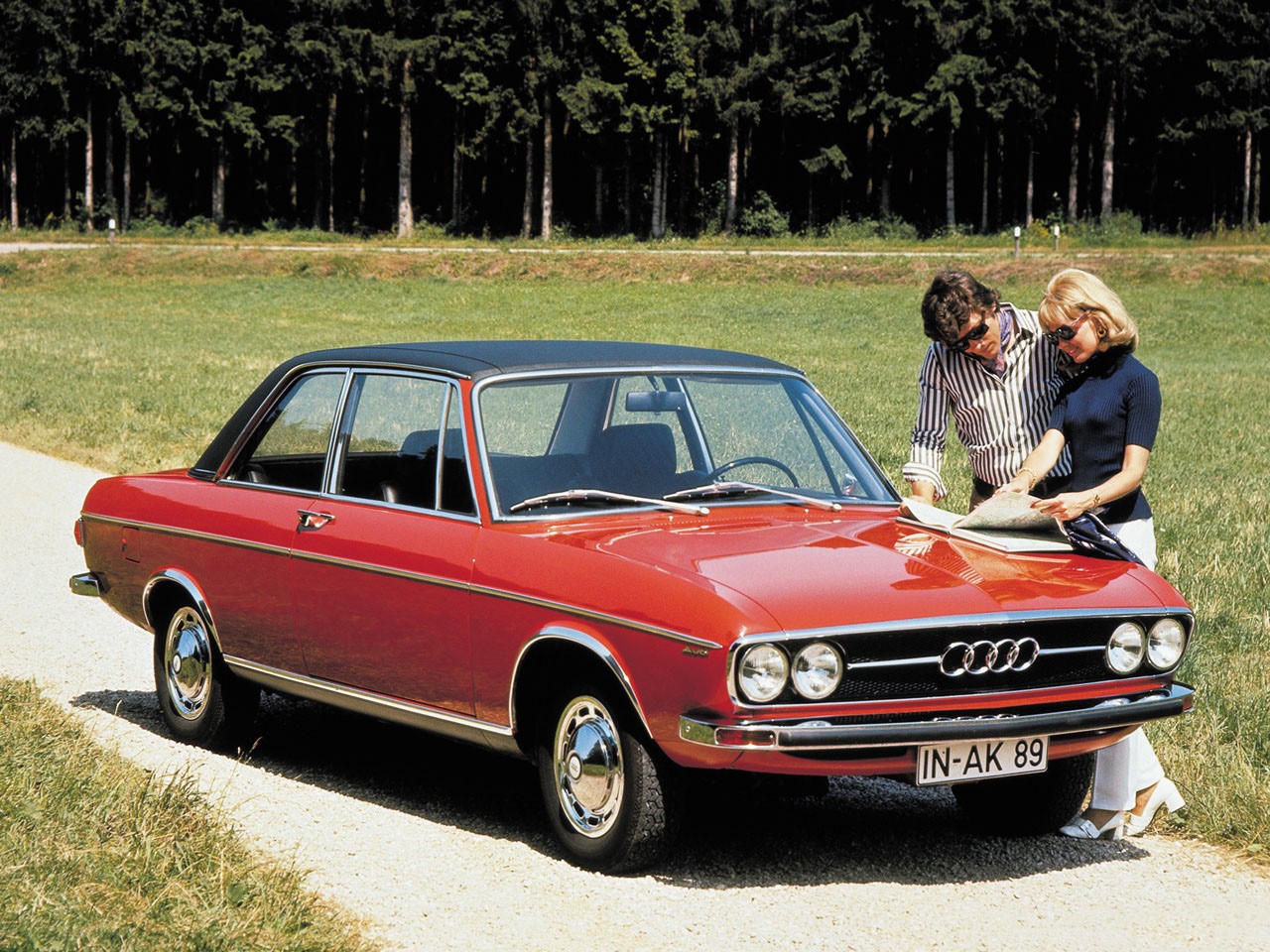 AUDI 100 Coupe