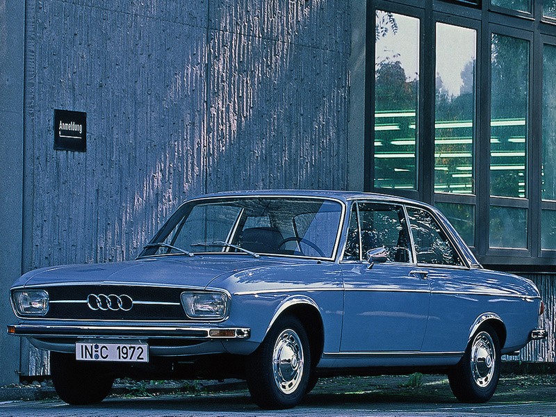 Audi 100 Coupe photo 2