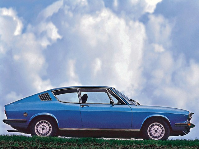 Audi 100 Coupe photo 6