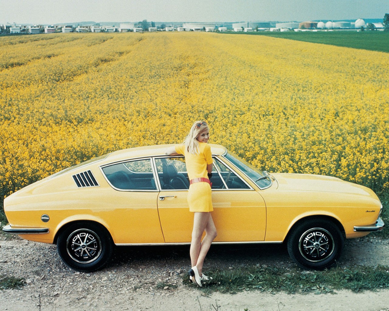 Audi 100 Coupe photo 7