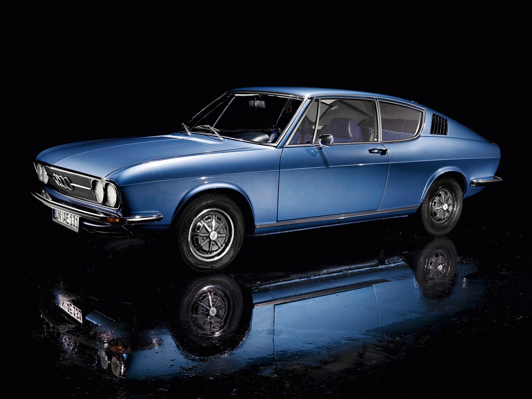 Audi 100 Coupe photo 11