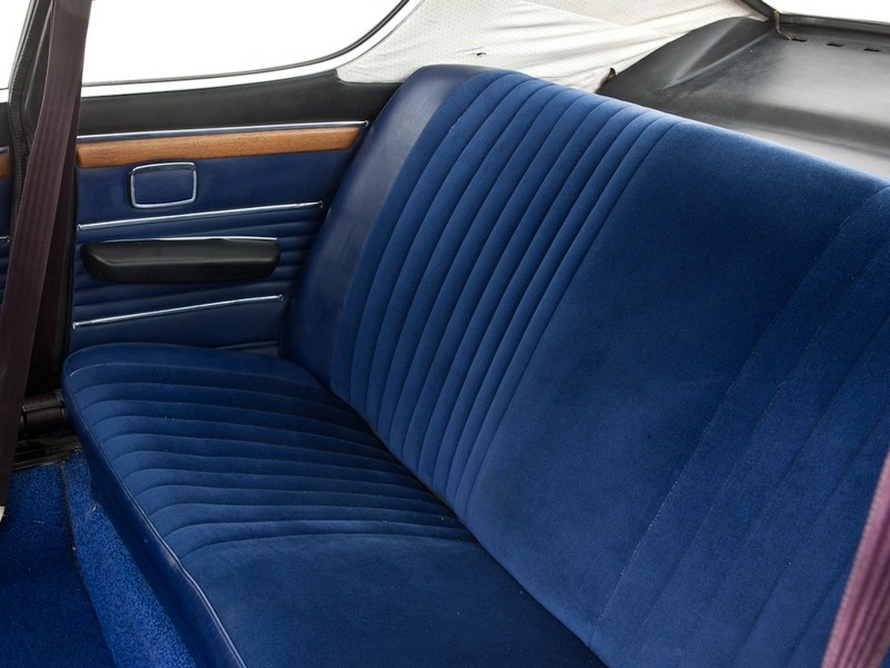 Audi 100 Coupe photo 16