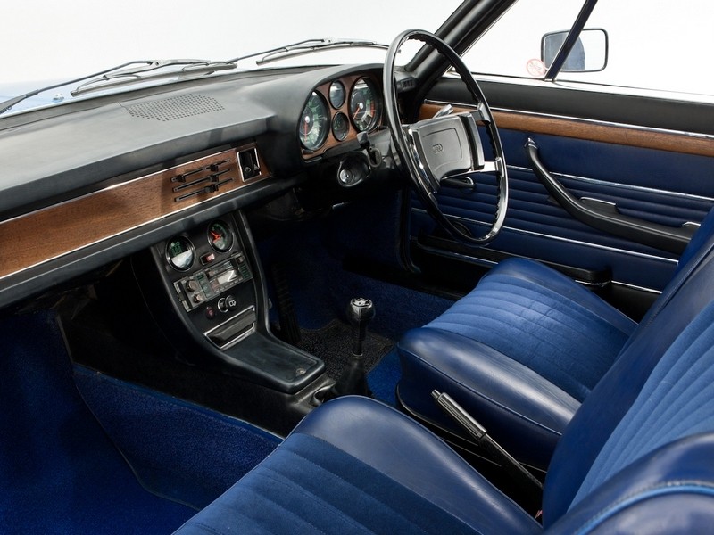 Audi 100 Coupe photo 17