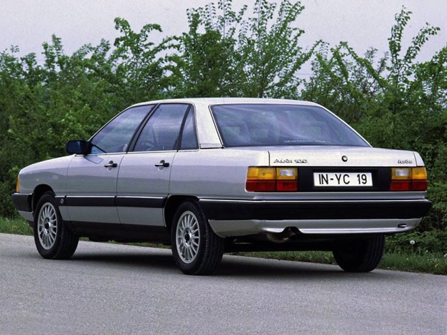 Audi 100/ 200 photo 15