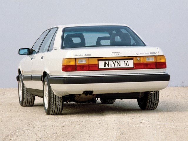 Audi 100/ 200 photo 25