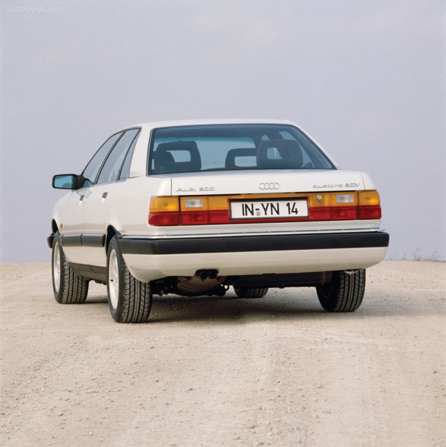 Audi 100/ 200 photo 4