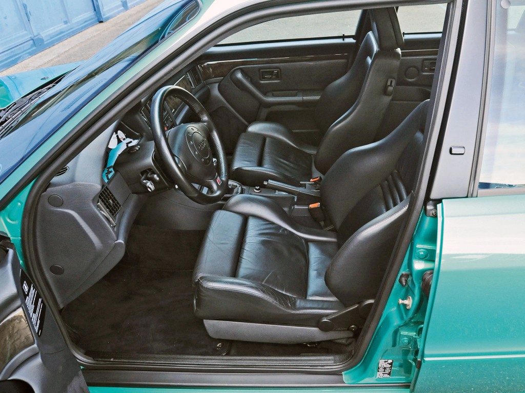 Audi 80 Avant Rs2 photo 25