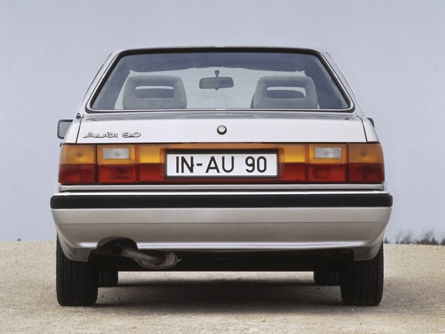 Audi 80/ 90 photo 13