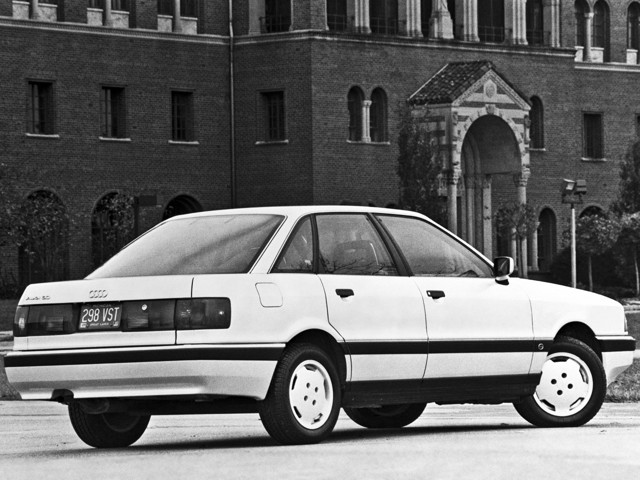 AUDI 90