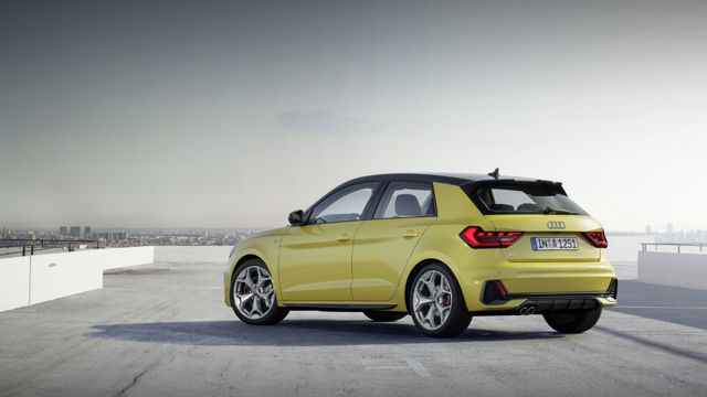 Audi A1 photo 12