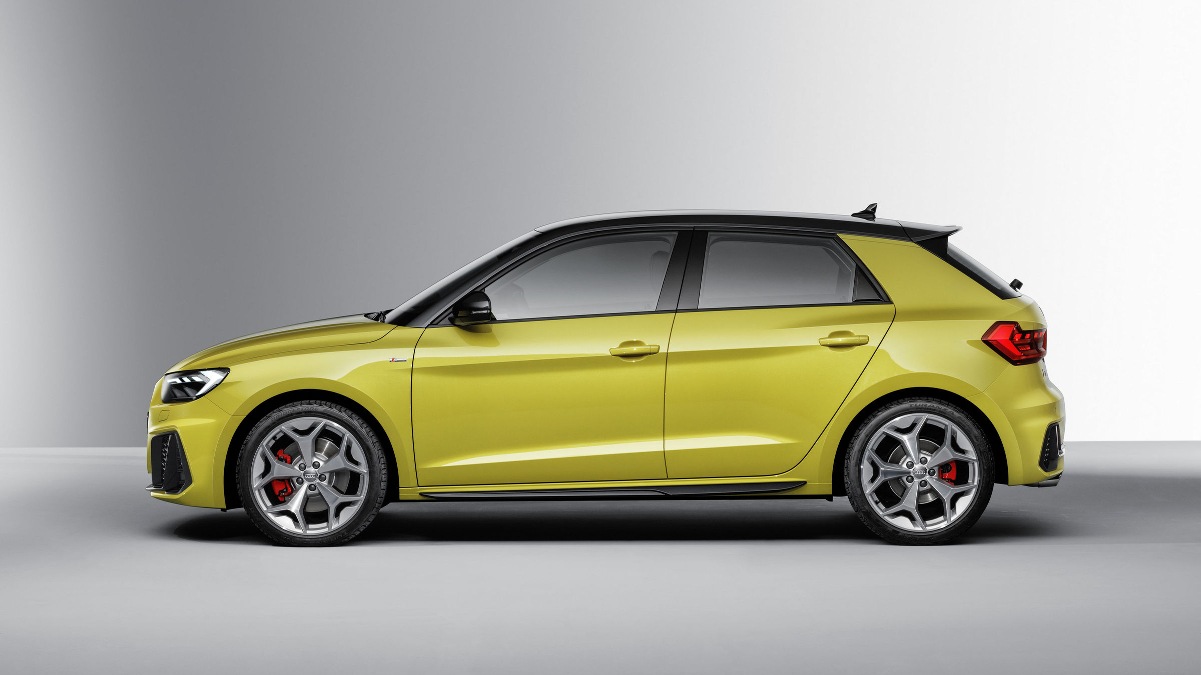 Audi A1 photo 2