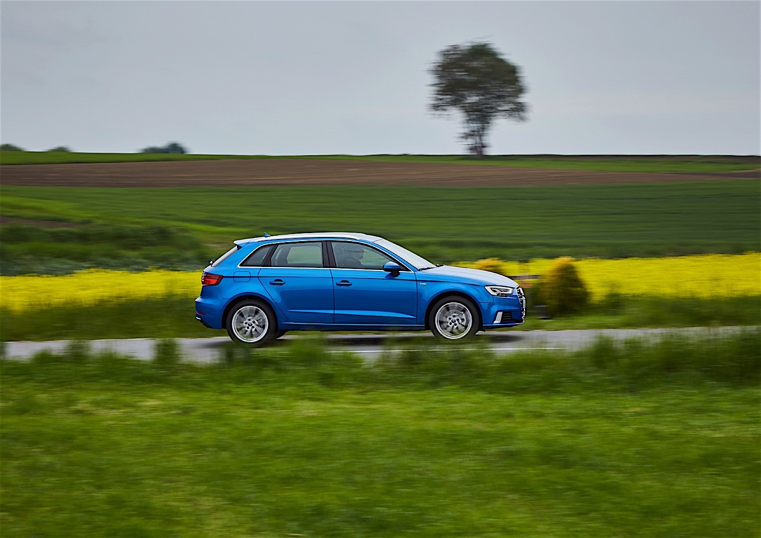 Audi A3 Sportback photo 3
